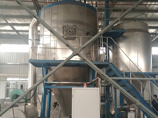What are the advantages and disadvantages of spray dryer?